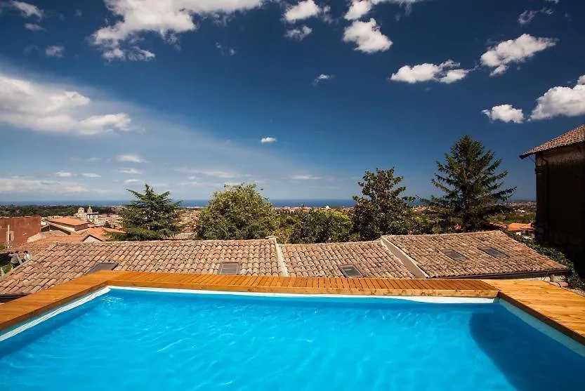 Villa Viscalori A Garden With Pool And See View Near Etna Viagrande Olaszország