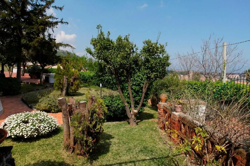 Villa Viscalori A Garden With Pool And See View Near Etna Viagrande
